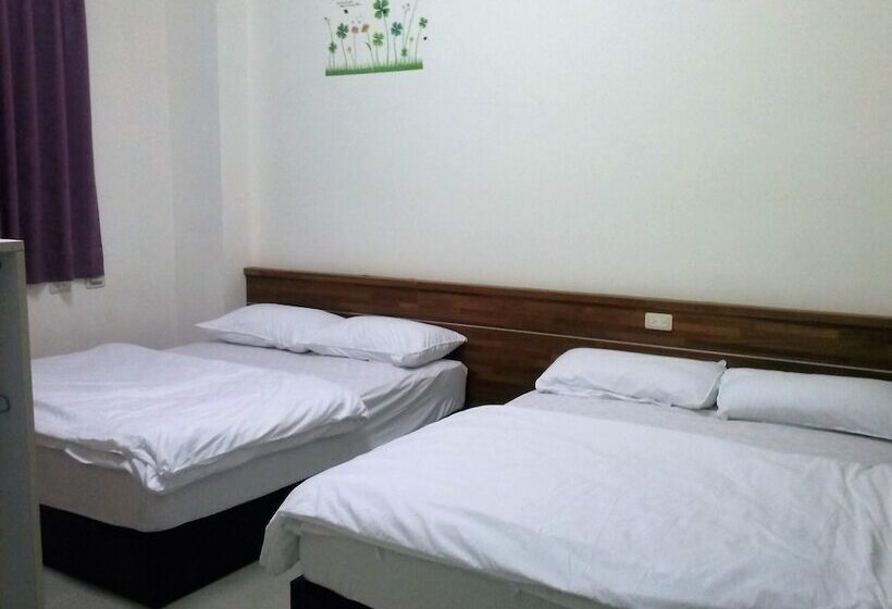 تختخواب و صبحانه Lu He Feng Homestay