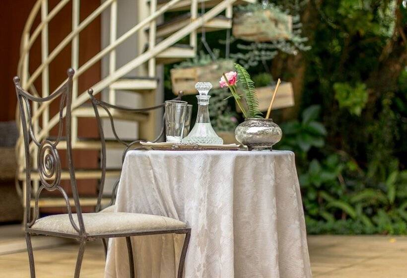 تختخواب و صبحانه Northern Studio Suite