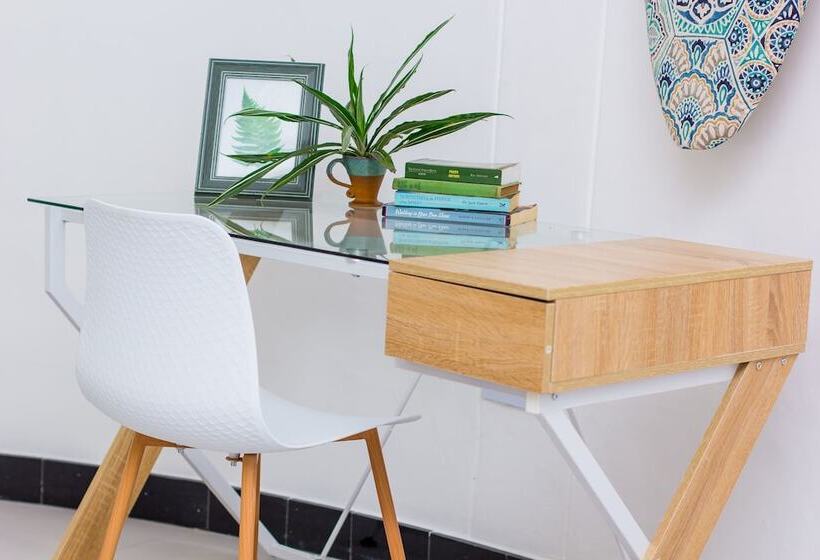 تختخواب و صبحانه Northern Studio Suite