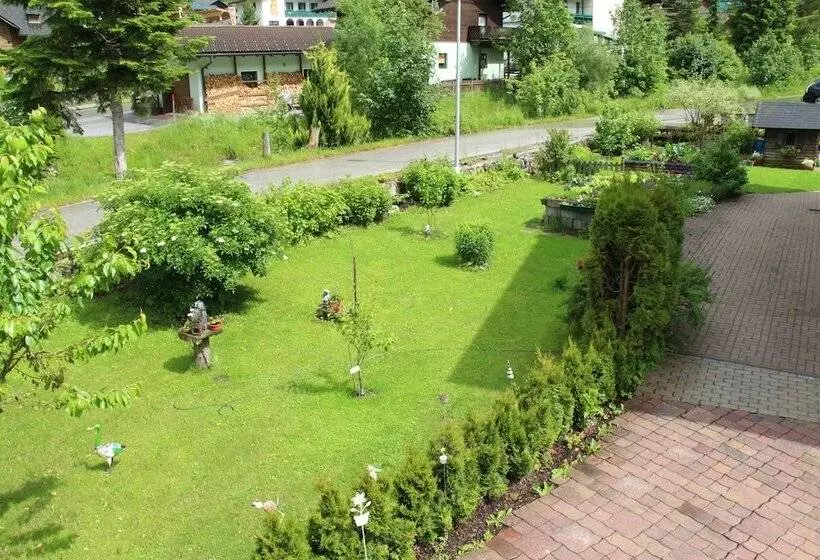 簡易ホテル Ferienhaus Peterlhaus