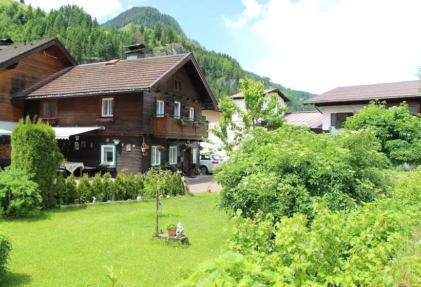 簡易ホテル Ferienhaus Peterlhaus