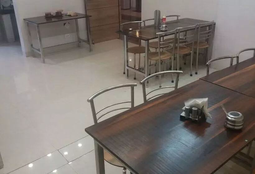 Hotel Brij View