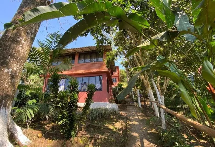 ホテル Cabanas Cascadas Encantadas