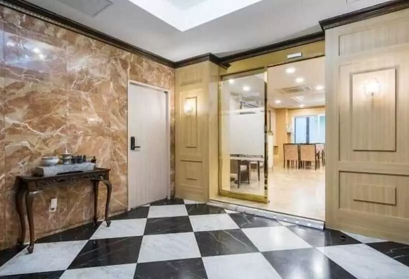 Hotelli Central Tourist