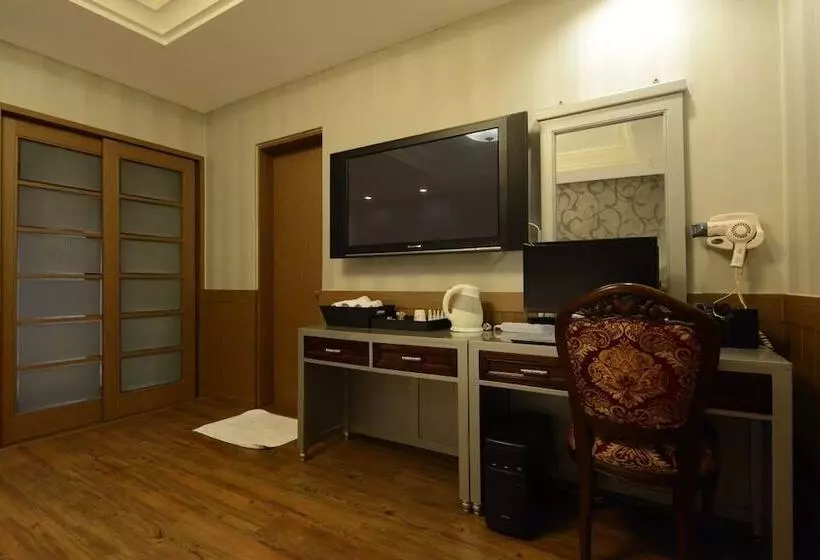 Hotelli Central Tourist