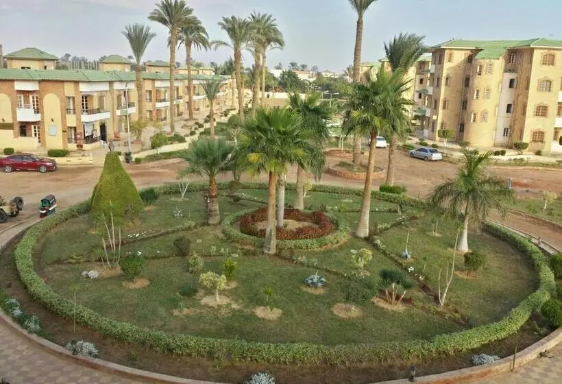 هتل Fanara Apartments Armed Forces