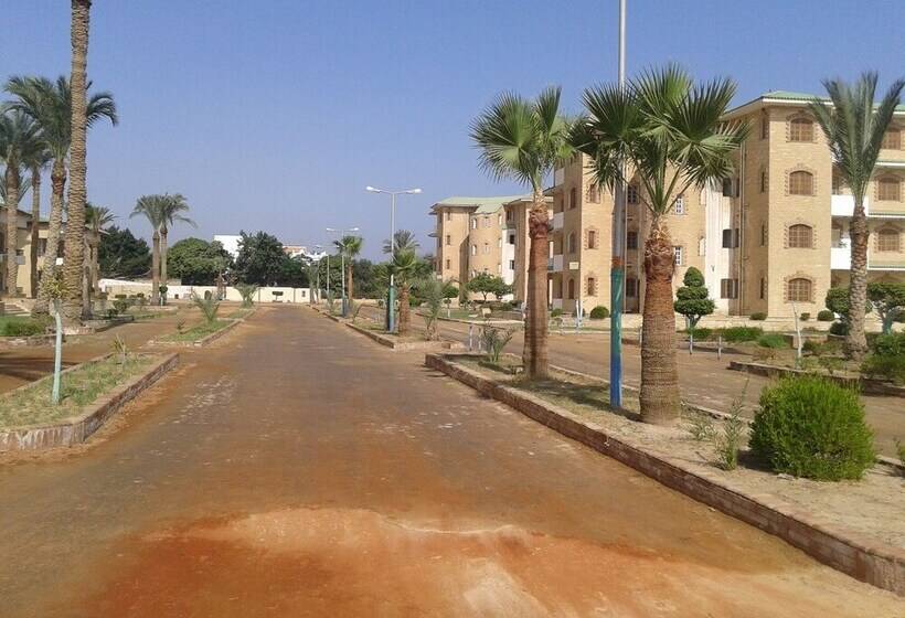 هتل Fanara Apartments Armed Forces