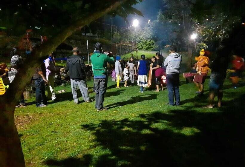 בית מלון כפרי Lilly's Valley Resort