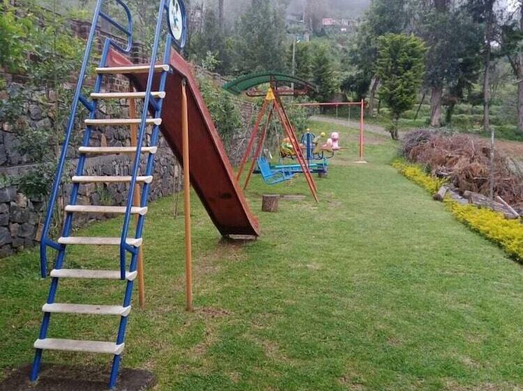 בית מלון כפרי Lilly's Valley Resort