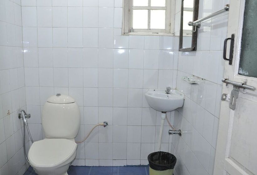 בית מלון כפרי Lilly's Valley Resort