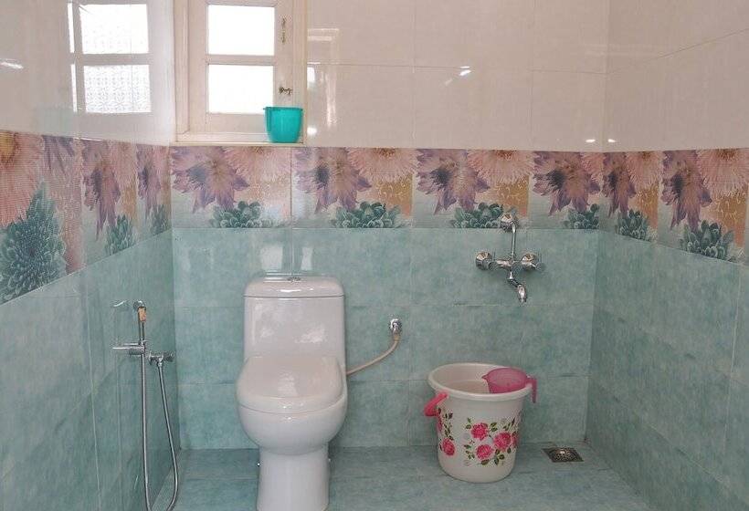 בית מלון כפרי Lilly's Valley Resort