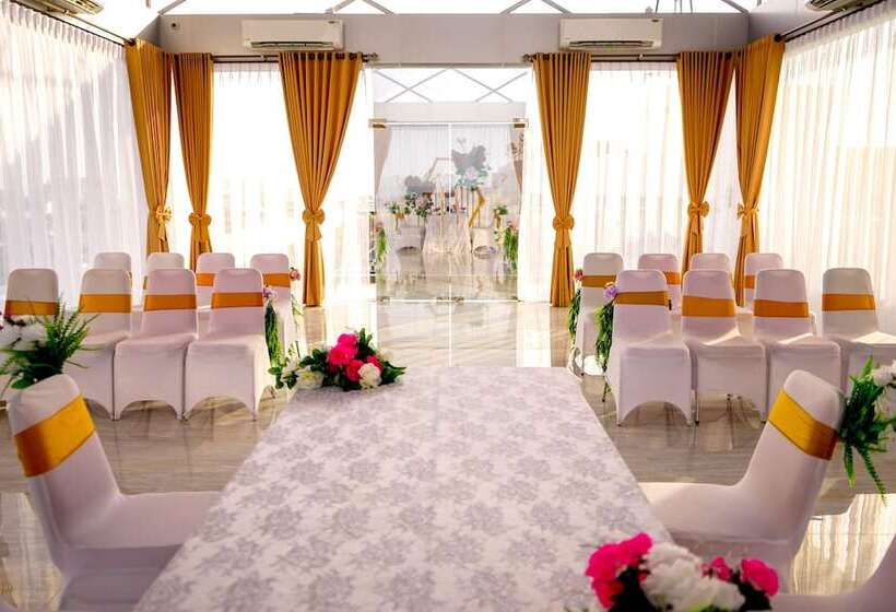 Maxonehotels @balikpapan