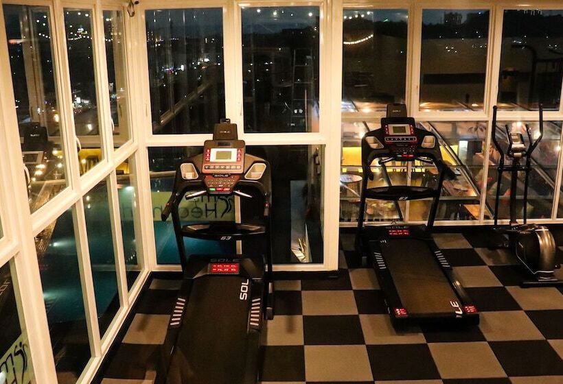 Maxonehotels @balikpapan