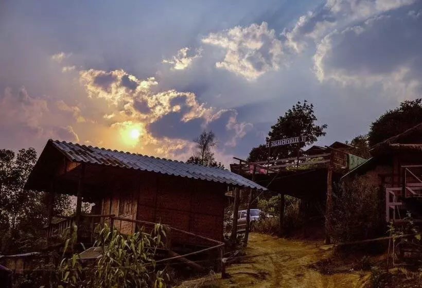 ホテル Saranghae Home Chiang Dao