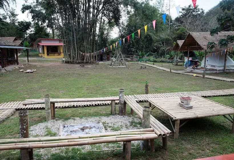 ホテル Saranghae Home Chiang Dao
