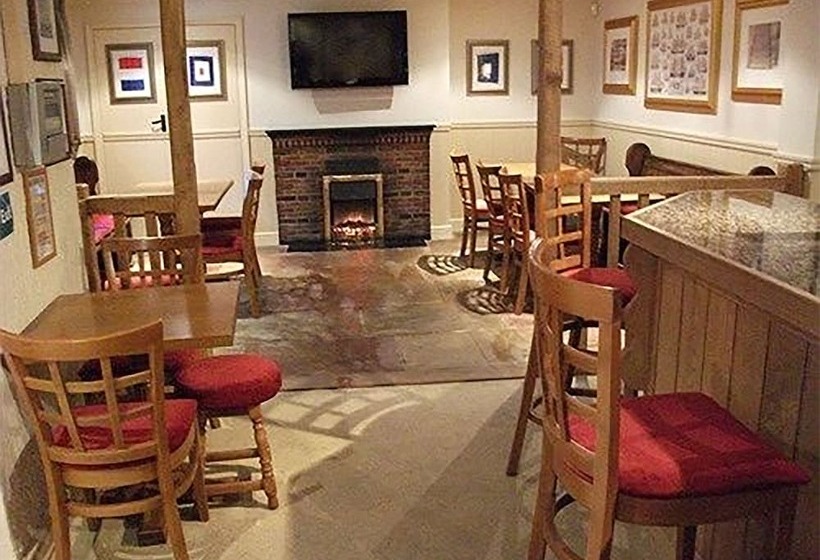 호텔 The Ship Albion