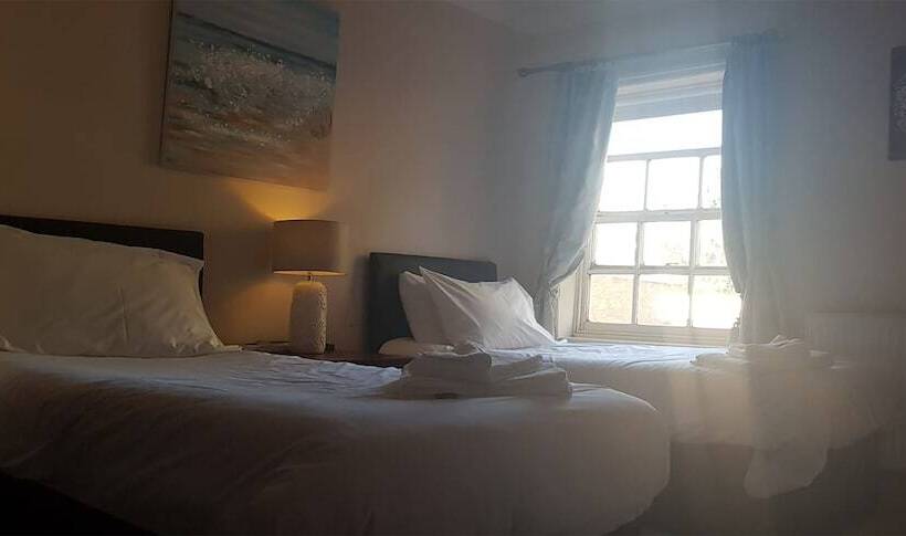 호텔 The Ship Albion