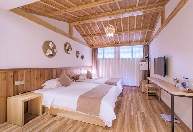 Hotel Wuyishan Old Street Sen Live British Inn