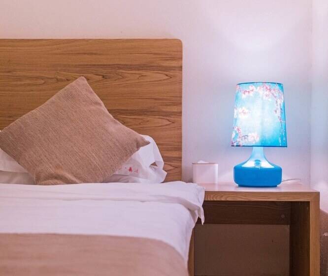 Hotel Wuyishan Old Street Sen Live British Inn