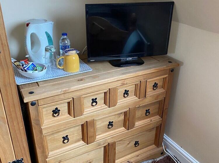 Rosebarne Bed & Breakfast