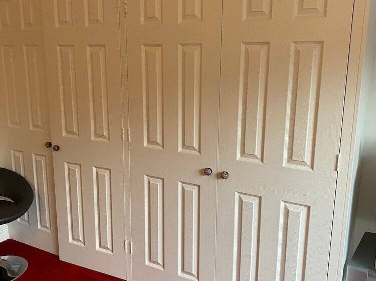 Rosebarne Bed & Breakfast