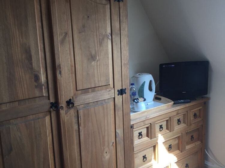 Rosebarne Bed & Breakfast