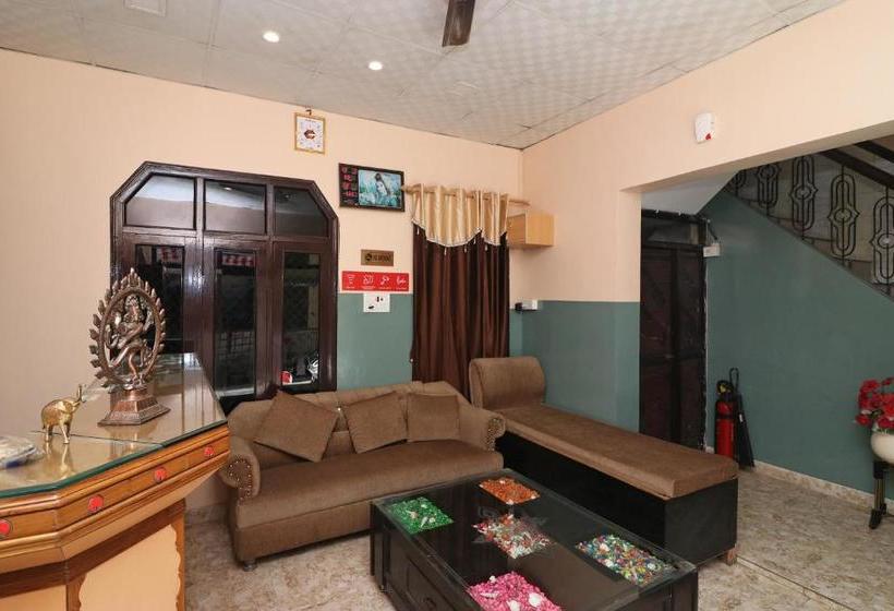 Rudraksh Hotel By Oyo Rooms