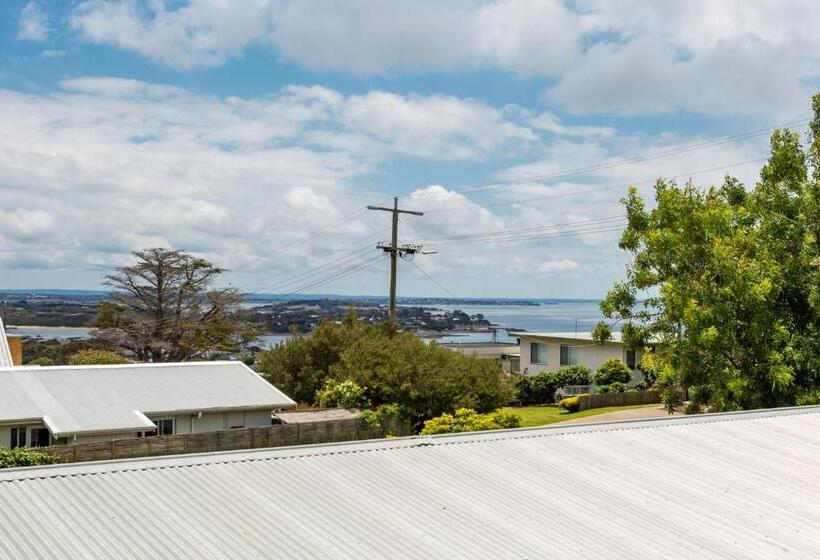 Sany Views: 10min Walk To Beach