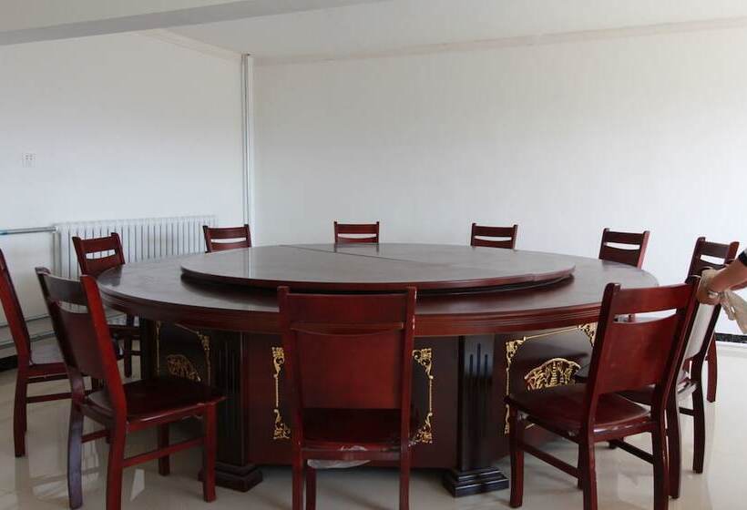 Yijie Holiday Hotel Fengning Lazhaying