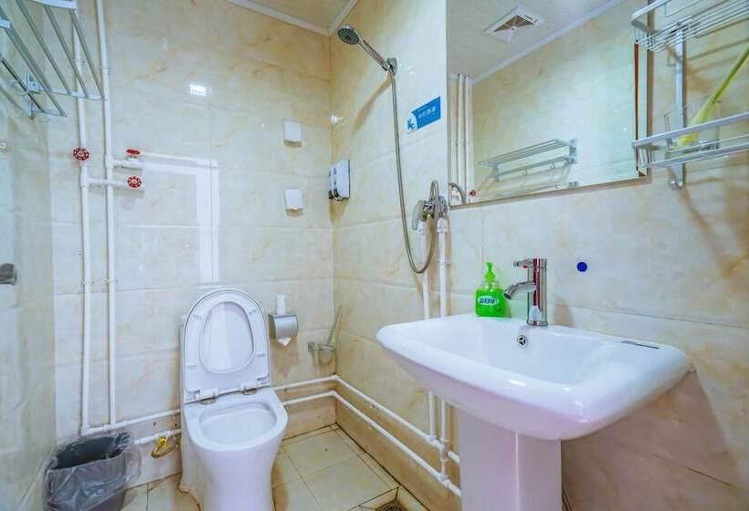 Yijie Holiday Hotel Fengning Lazhaying