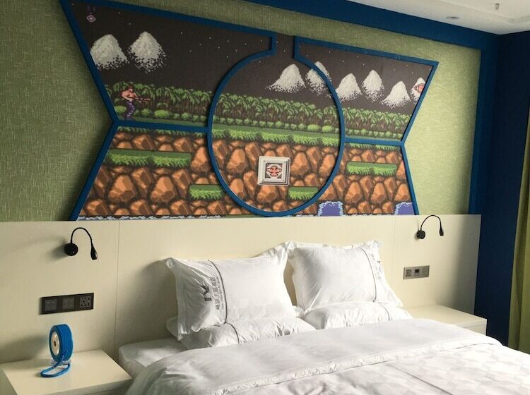 Fun Loving Theme Hotel Of Tengchong