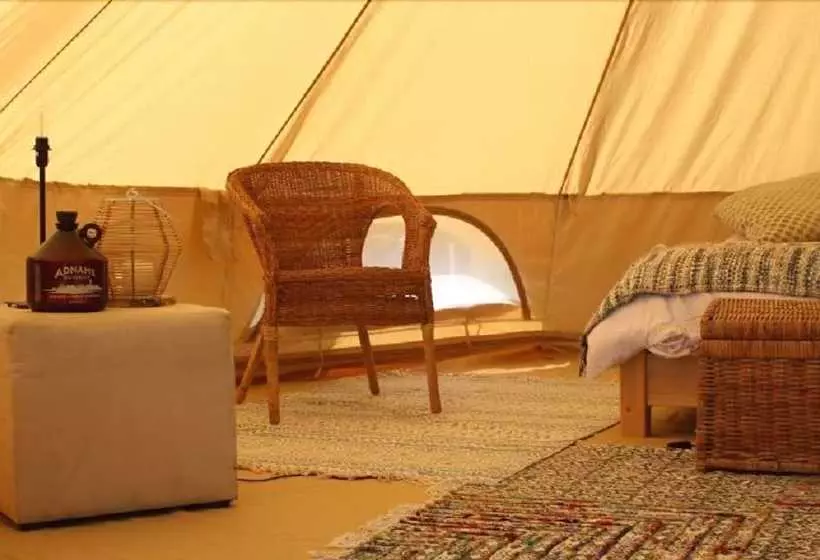 簡易ホテル Firs Glamping