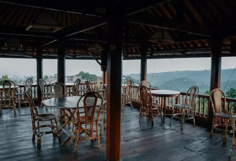 Hostelli Puri Sunny Guesthouse