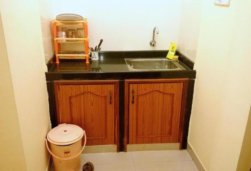 فندق فئة نجمة واحدة Saikunj Holiday Homes