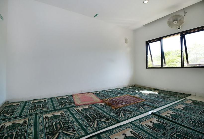 فندق Airy Syariah Kartasura Garuda Mas Solo