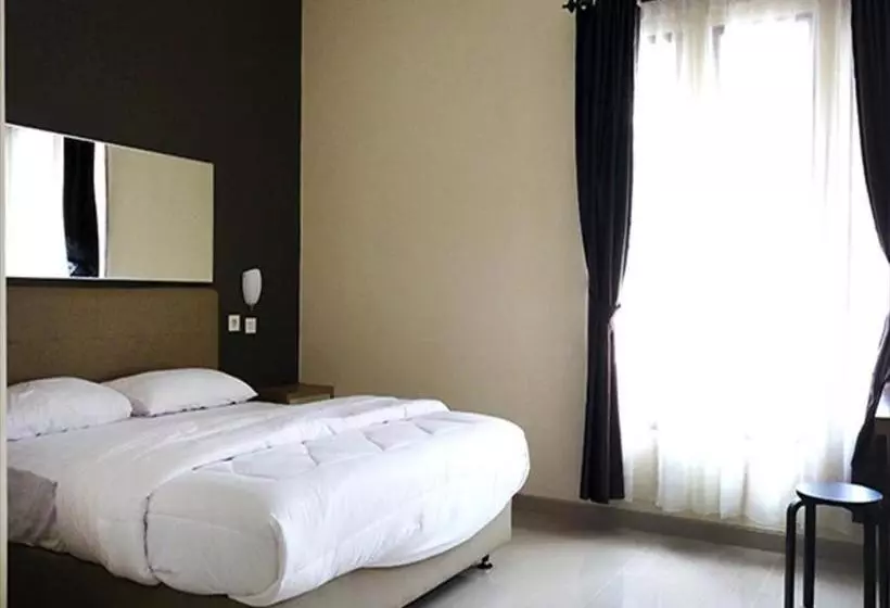 ホテル Oemah Djari Guest House Salatiga