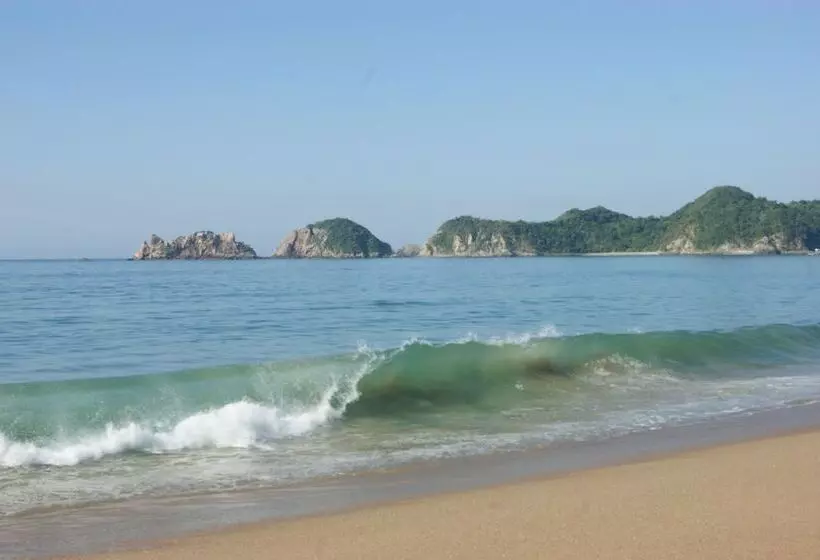 Hotelli Bungalows Las Hamacas