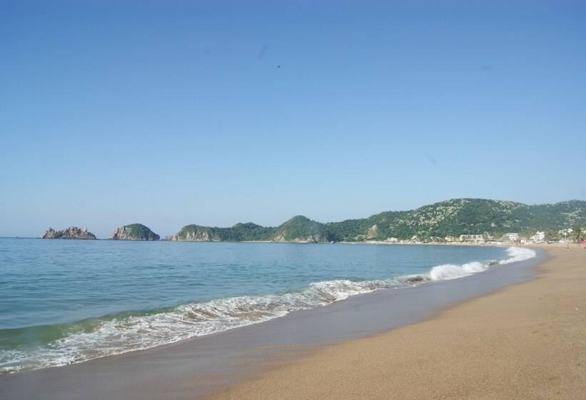 Отель Bungalows Las Hamacas