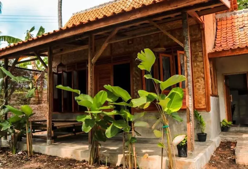 Hotel Cianjur Paddies Hostel