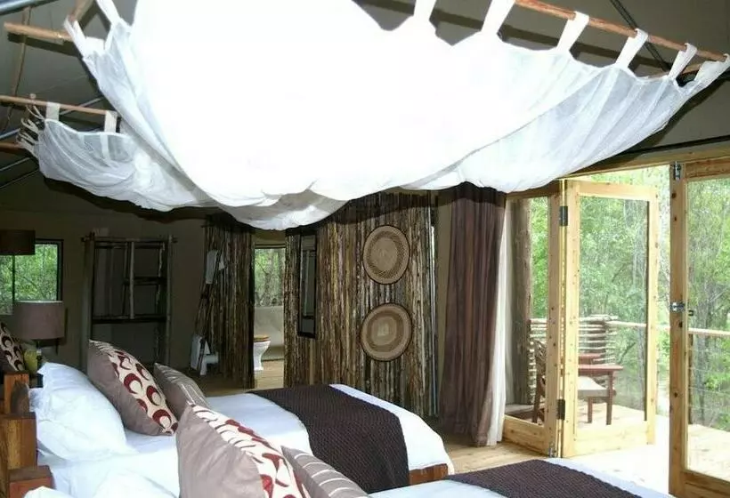 Hotel Miombo Safari Camp
