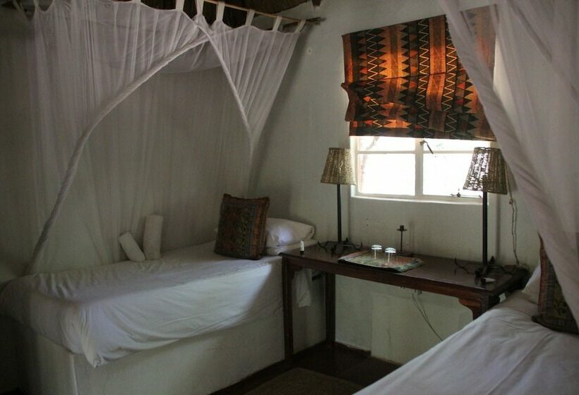 هتل Miombo Safari Camp