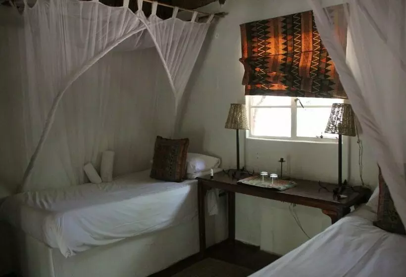 Hotel Miombo Safari Camp