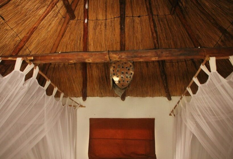 هتل Miombo Safari Camp