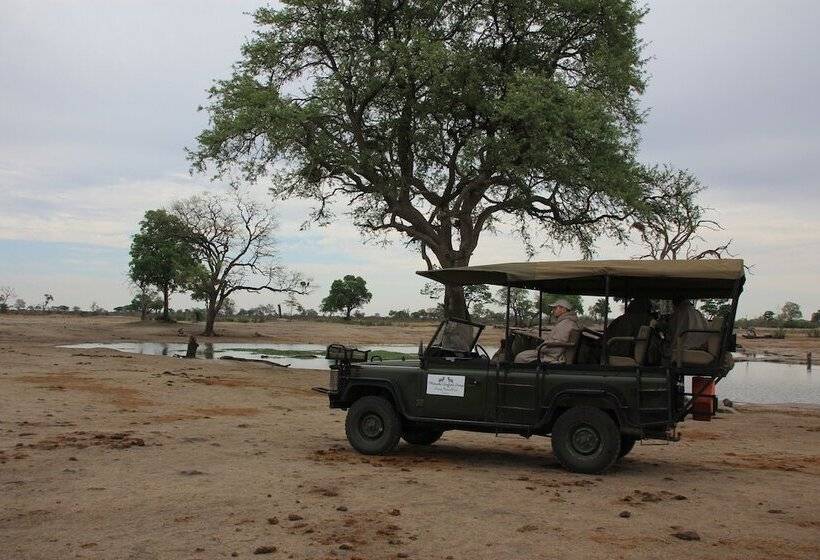 هتل Miombo Safari Camp