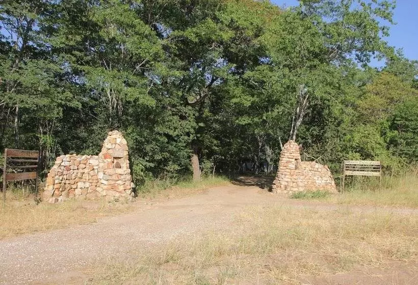 Hotel Miombo Safari Camp