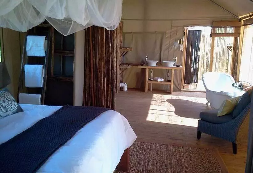 Hotel Miombo Safari Camp