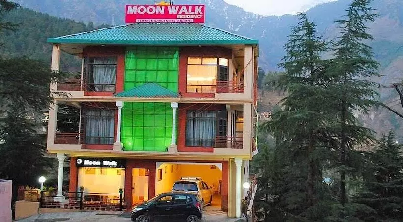 Hotelli Moon Walk Residency, Dharamshala