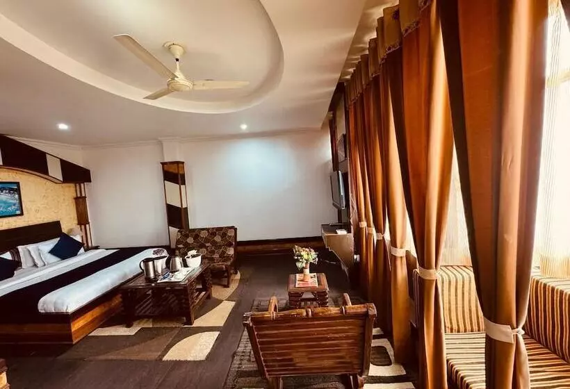 Hotelli Moon Walk Residency, Dharamshala