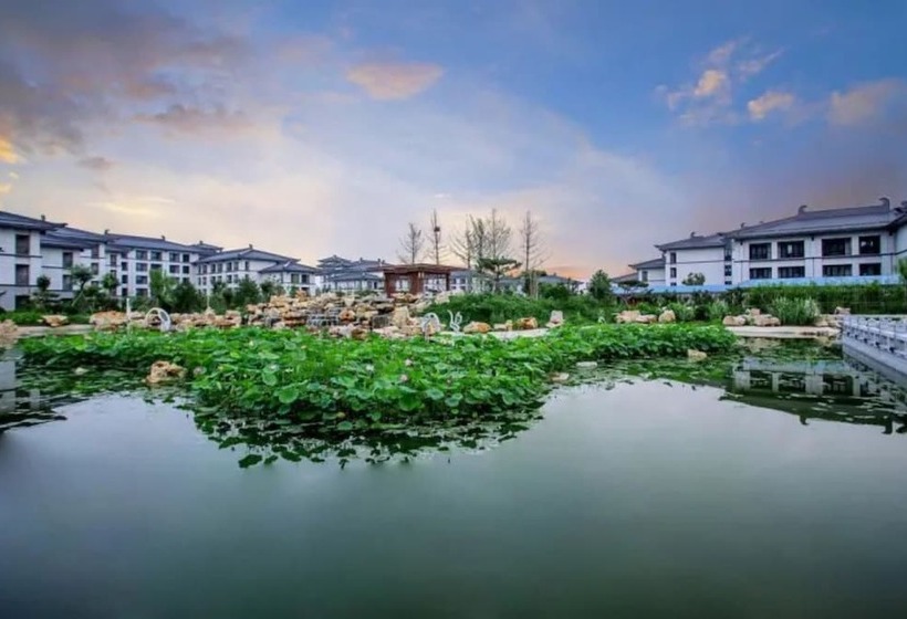 فندق Yun Zen Jinling Acrobatics