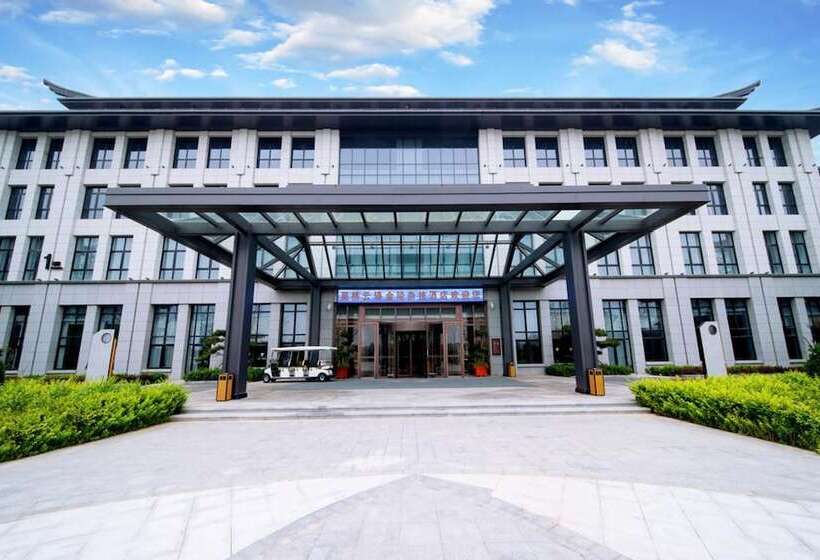 فندق Yun Zen Jinling Acrobatics